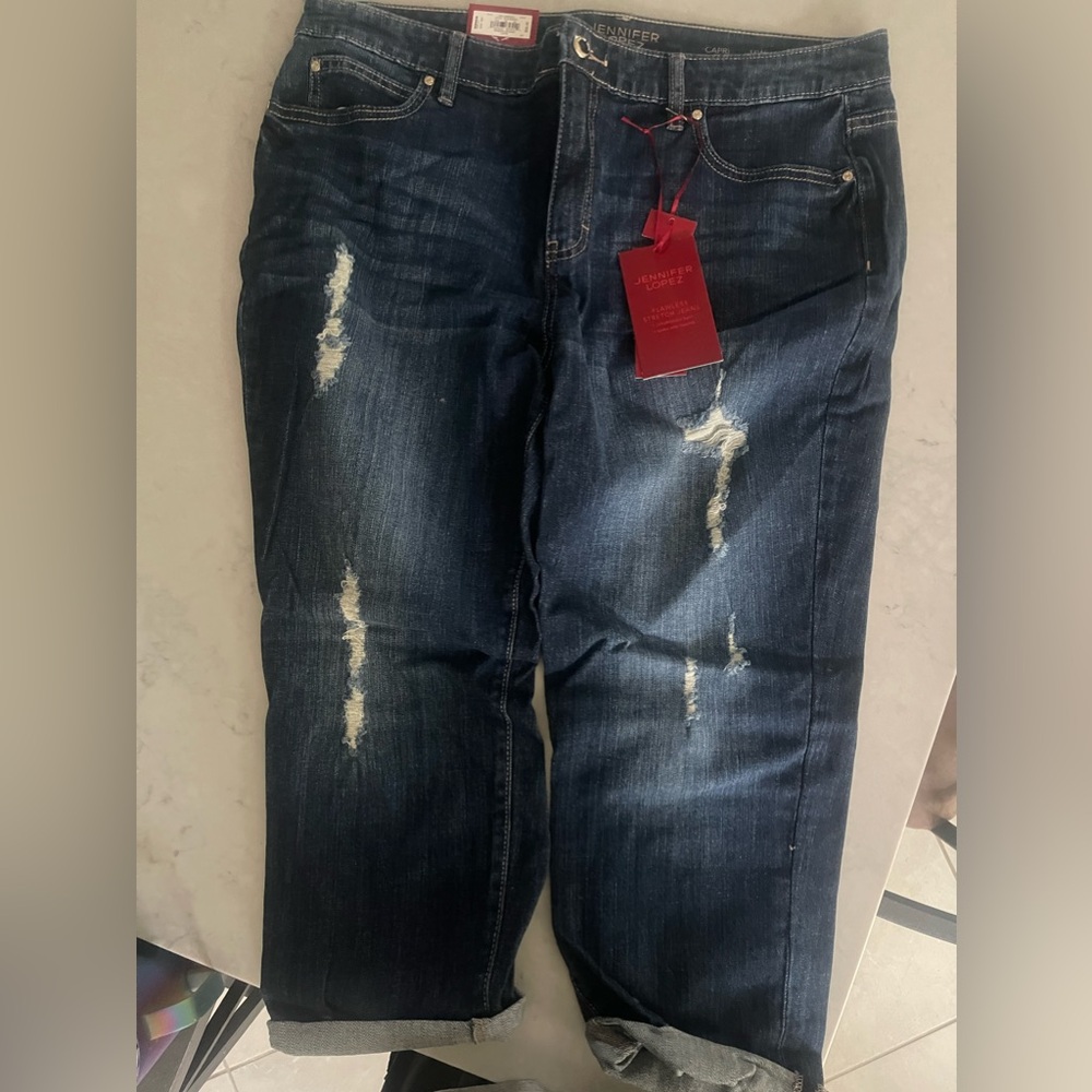 J Lo 16W dark denim capris